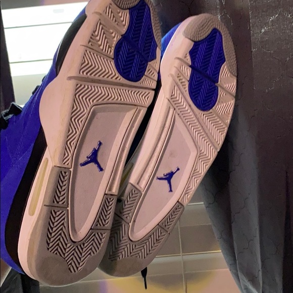 Extra shoe I don’t need main image 5